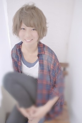 クセ毛風ショート