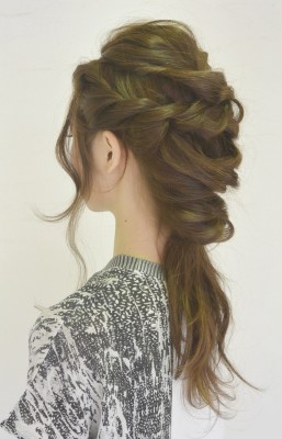 大人かわいいゆるふわなヘアセット