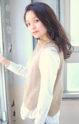 サイドに寄せ♪外国人風ルーズロング