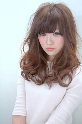 キュートフェミニン