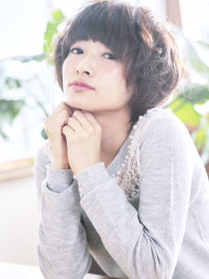 甘めモテ☆シルエットのエアリーマッシュショート