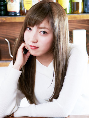 ハイトーン×ストレートロングで可愛いさを☆
