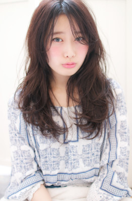 『cielbyafloat』チークバングの黒髪モテロング