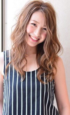 シースルーバングウェービー♪甘辛ナチュラルセミディ