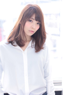 大人かわいい厚めバングラウンドボブナチュラルセミディ