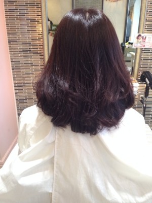 艶と潤いのある暗髪ヘアカラー☆ジューシーパープル
