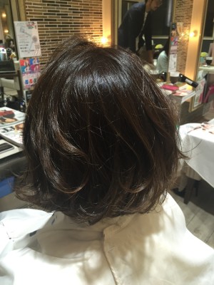 艶＋透明感☆重く見え過ぎない暗美髪