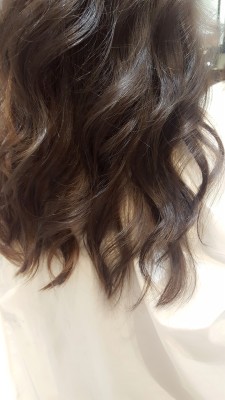 透明感に艶をプラスしたオリジナルヘアカラー★キラアッシュ