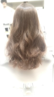 外国人風透明感★透きとおる艶アッシュ