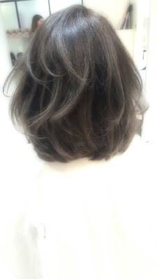サラツヤ暗髪ディープアッシュベージュ