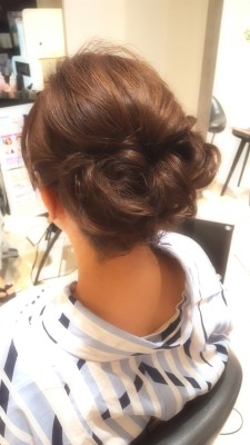 大人かわいい♪編み込みアップスタイル