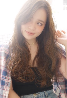 ふわふわゆる巻きロング[川原大地]