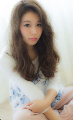名古屋で1番パーマが上手いスタイリスト