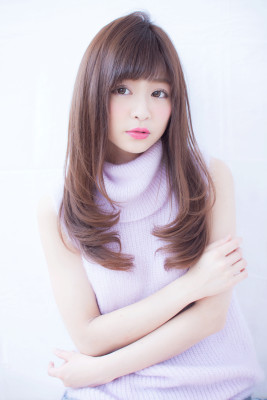 【LOUIMADNA】エアリー感のある艶髪ストレート　