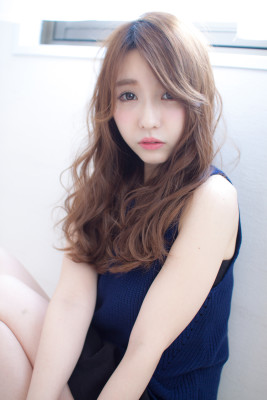 【LOUIMADNA】流 大人可愛いゆるふわ巻き 【LOUIMADNA】流 大人可愛いゆるふわ巻き のイメージ画像
