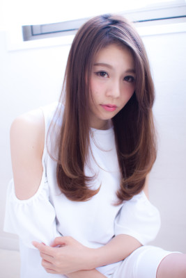 【LOUIMADNA】エアリー感のある艶髪ストレート　