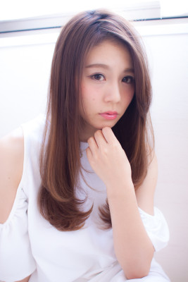 【LOUIMADNA】エアリー感のある艶髪ストレート　