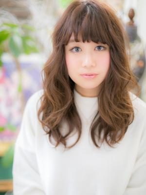可愛さと大人っぽさ☆セミディ