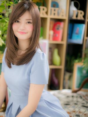正統派のしっとり美髪ストレート