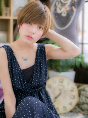 ハイトーンの★目力UP！ショート