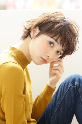 耳掛け×ショートボブ
