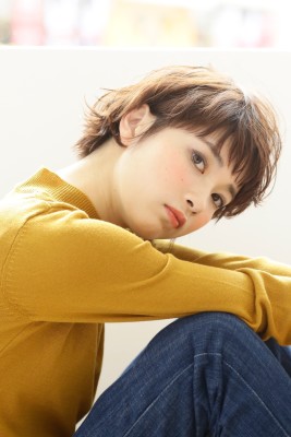 耳掛け×ショートボブ