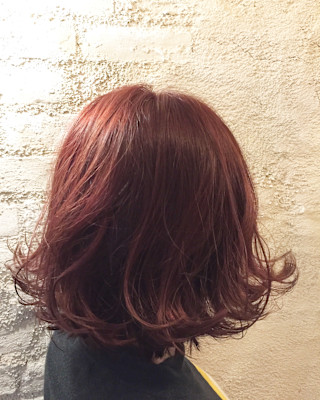 外ハネエアリーボブ