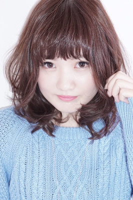 ふんわり♪カジュアルなミディアムレイヤー