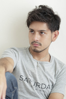 アップバングショート