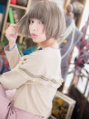 カラーで差のつく◎個性派ショート
