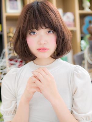 重く見えない暗髪ミディ