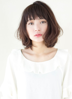 暗髪　黒髪風な好感度カラーの大人ロブ