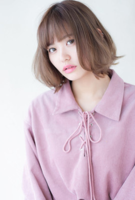 耳掛け外ハネオシャレボブ