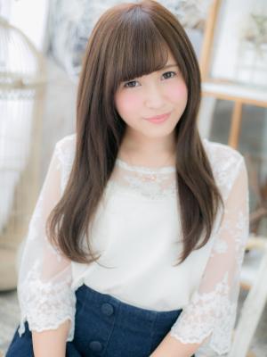 前髪が決め手♪ナチュラルストレート