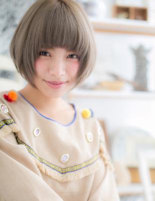 カラーで差のつく◎個性派ショート