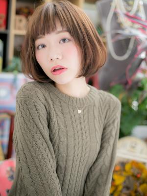 キュートボブで小顔見せ！