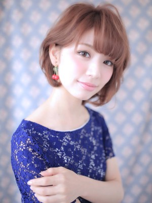 大人かわいいヘルシーミディ