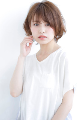 大人可愛いひし形ショートボブ