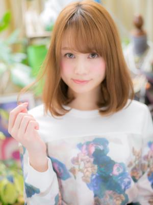 ハイトーンナチュラルボブ