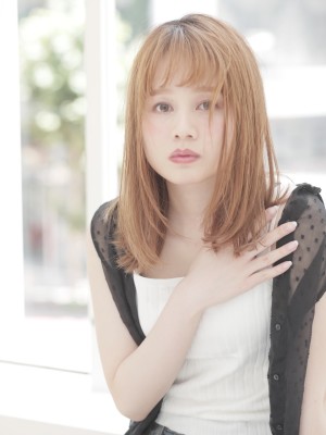 ナチュラルストレートミディ