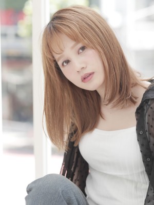ナチュラルストレートミディ