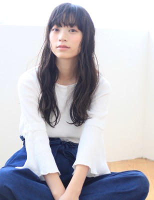 厚めバングヘルシーロング