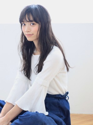 厚めバングヘルシーロング