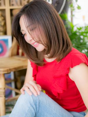 クリアカラーのキレ可愛ミディ