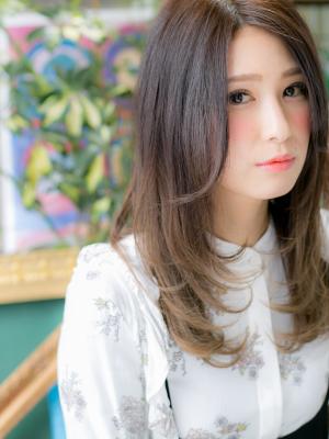 グラデカラーのレイヤーストレート