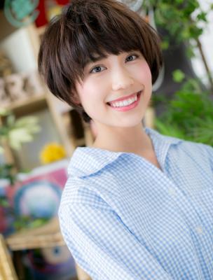 優し気ショートで♪ガーリー気分