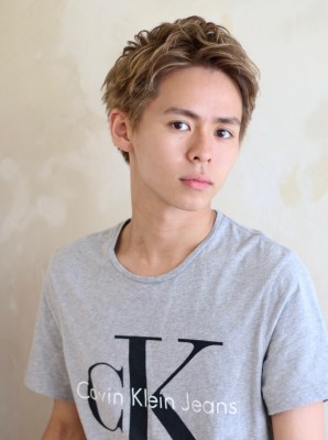 アップバング×ショート×立体ハイライトカラーMー２５