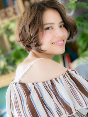 スプリングカールのグラマラスボブ