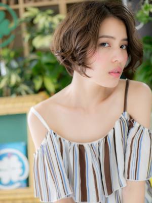 スプリングカールのグラマラスボブ