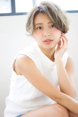 透明感カラーの大人ショート